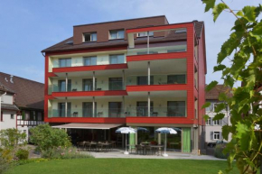 Hotels in Berlingen